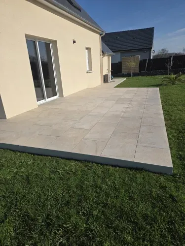 Terrasse donnant sur jardin